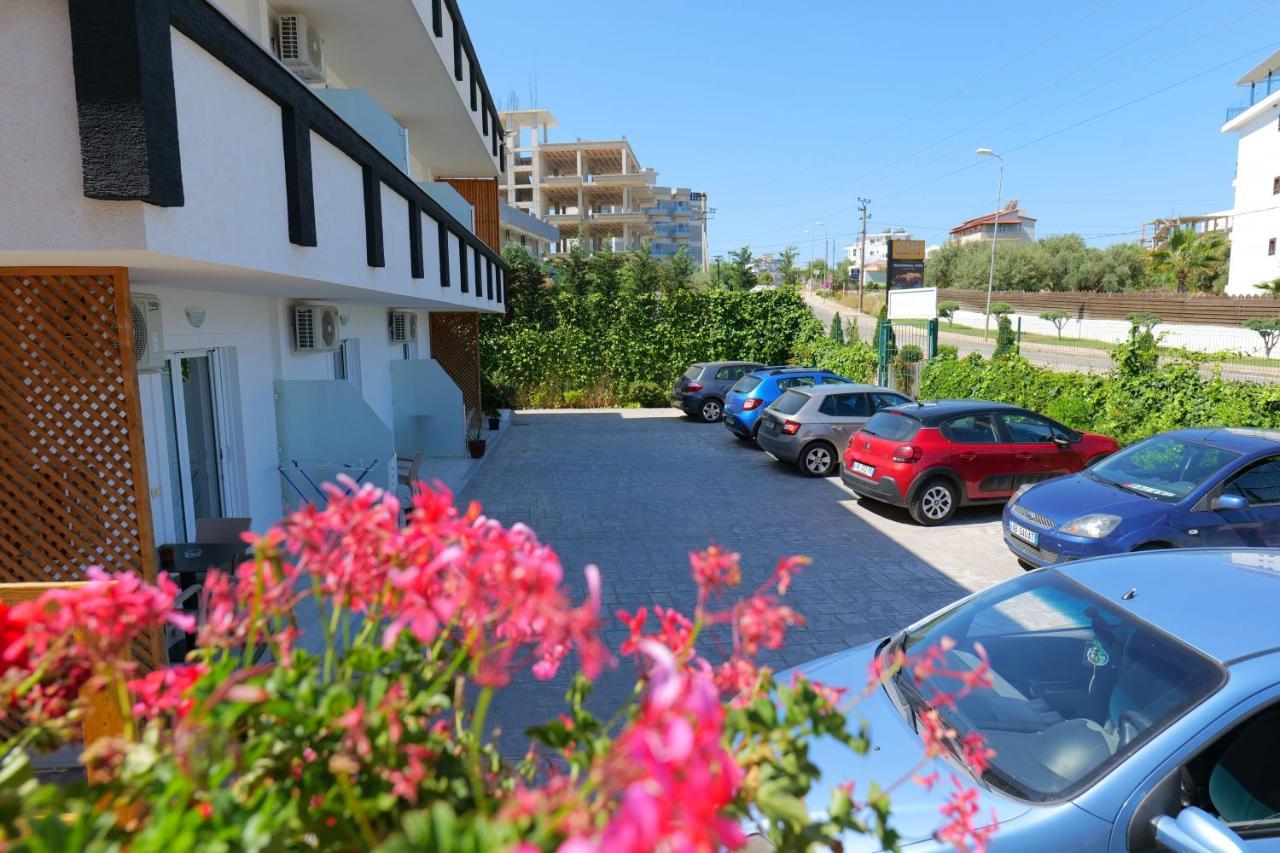 Seahorse Hotel Ksamil Exterior photo