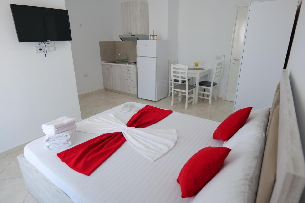 Seahorse Hotel Ksamil Exterior photo