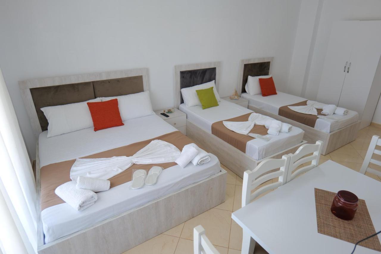 Seahorse Hotel Ksamil Exterior photo