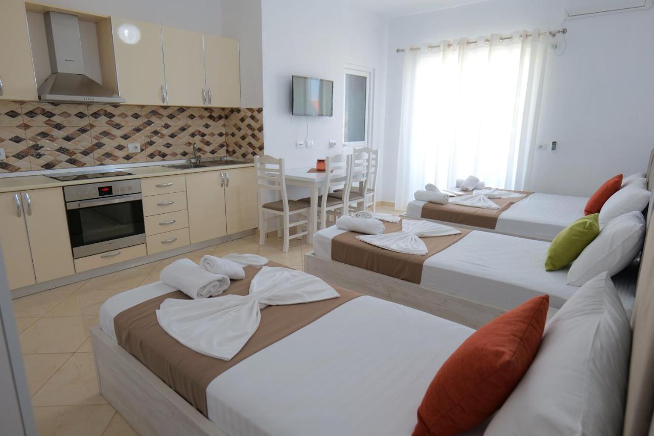 Seahorse Hotel Ksamil Exterior photo